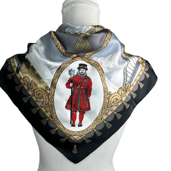 Vintage Art of the Scarf 34x34 Square Scarf from Tie Rack Ltd London Royals - Picture 13 of 15